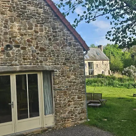 펜션 Au Coeur De La Campagne Normande